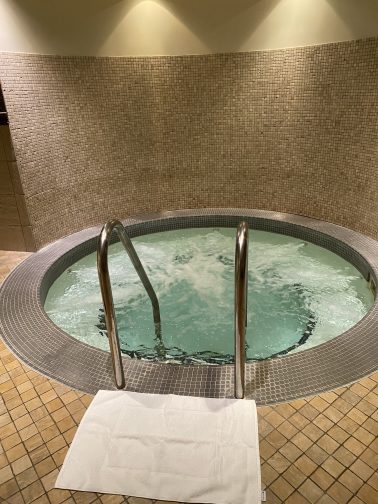 soak your cares away in the hydro spa at Shingle Creek Spa