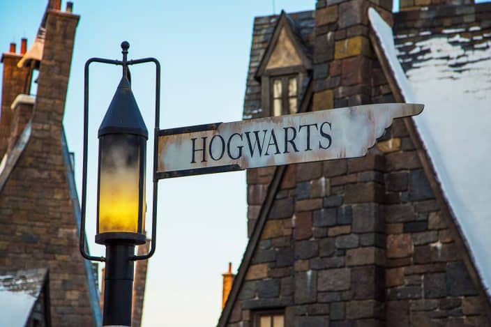 hogwarts sign at harry potter world in universal studios a Florida amusement park 