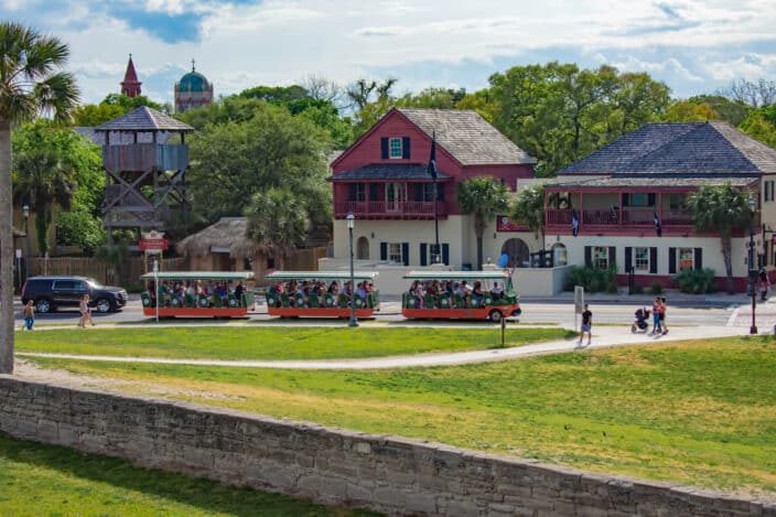 trolley ride around St Augustine with green grass and blue skies