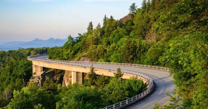 the blue ridge parkway in North Carolina, an example of what to do for affordable romantic weekend getaways